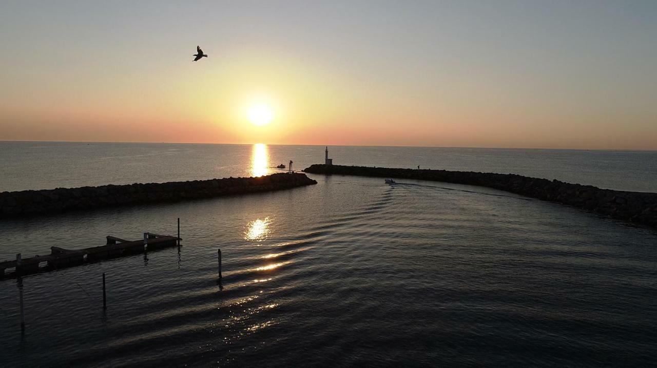 Вилла Le Soleil Bleu Wifi Clim Ле Баркарес Экстерьер фото